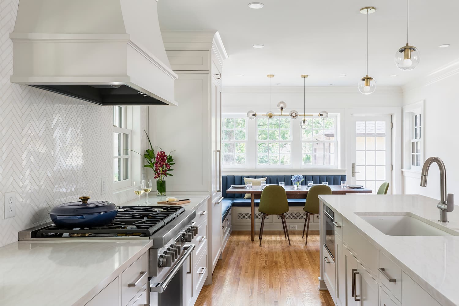 Appliances in Kitchen Island