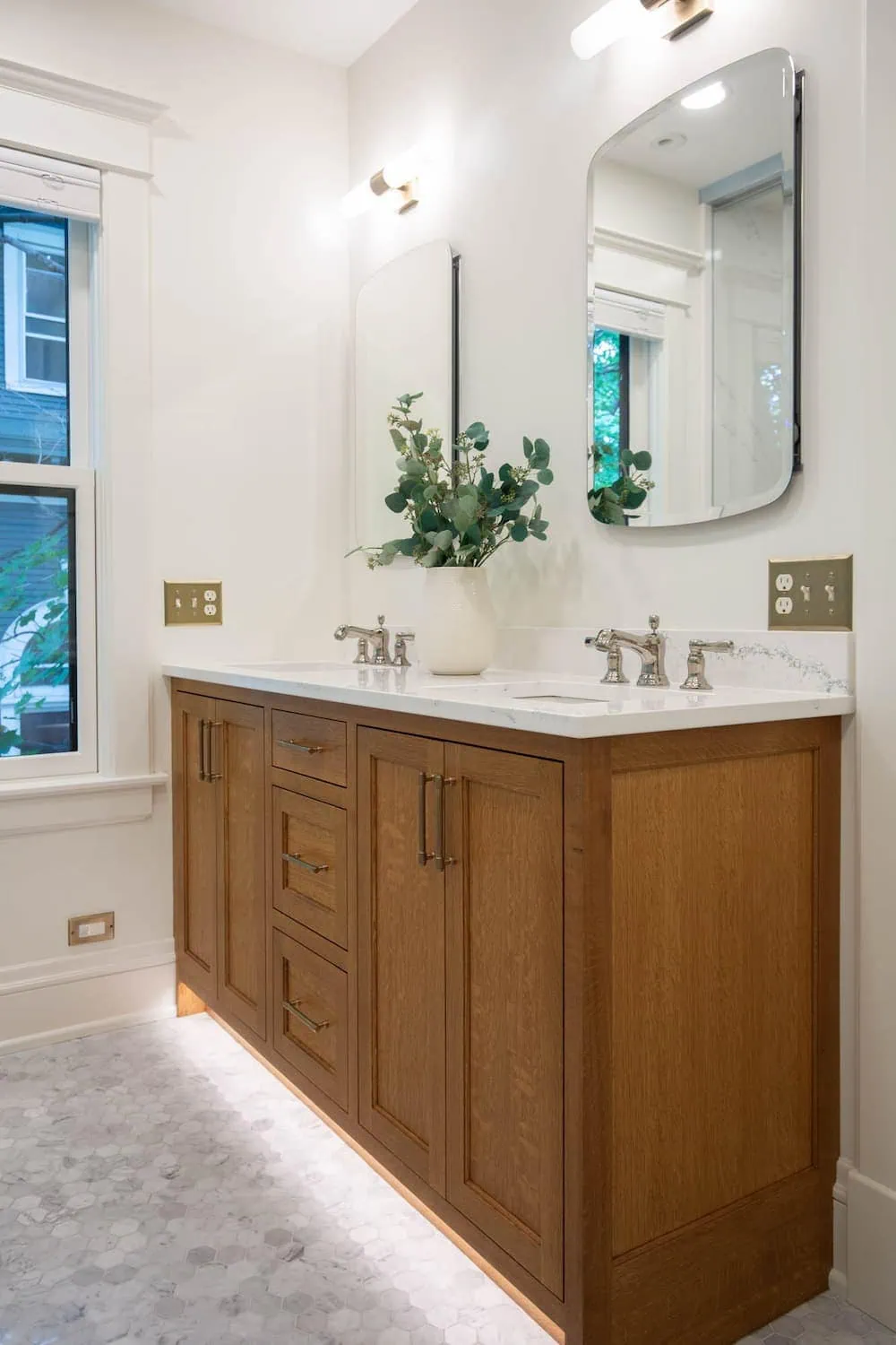 Statement Lighting for 2025 Interior Design Trends